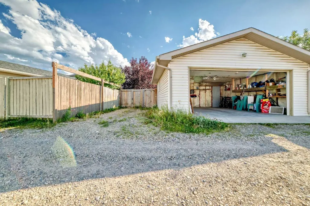 57 Martinvalley Way NE Calgary AB T3J 4A2