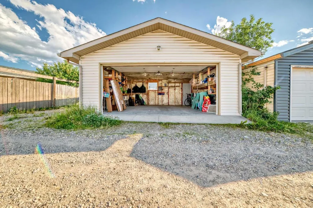 57 Martinvalley Way NE Calgary AB T3J 4A2