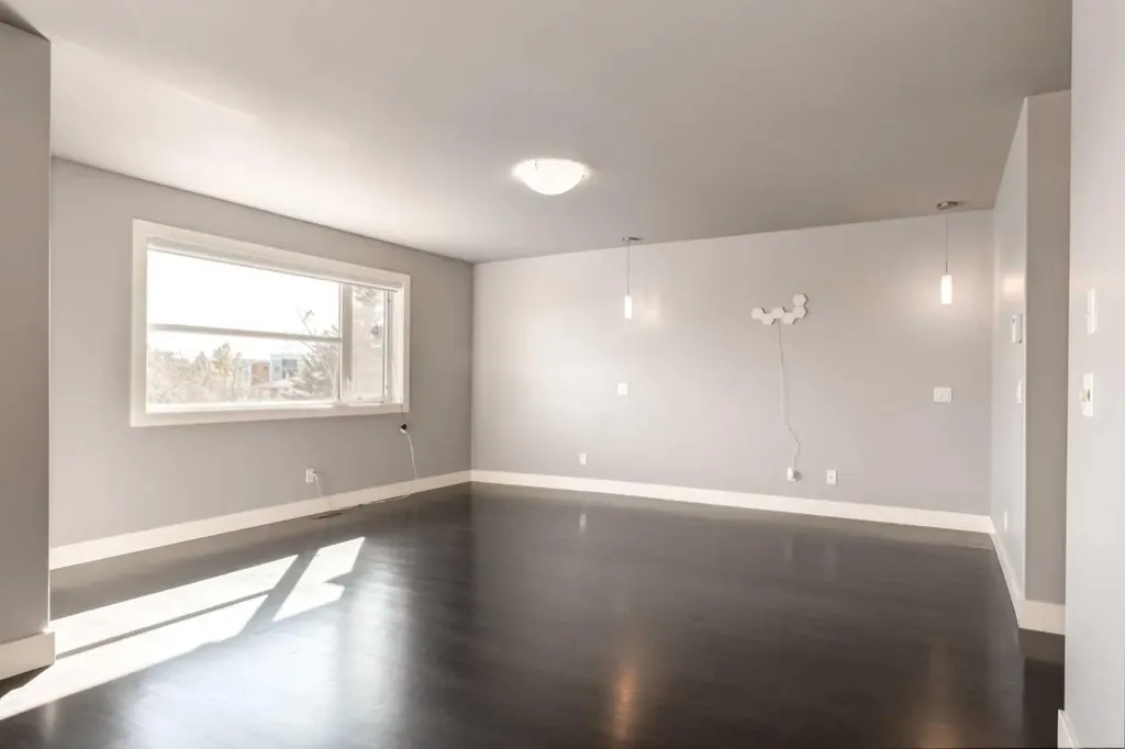 1711 27 Street SW Calgary AB T3C1L6