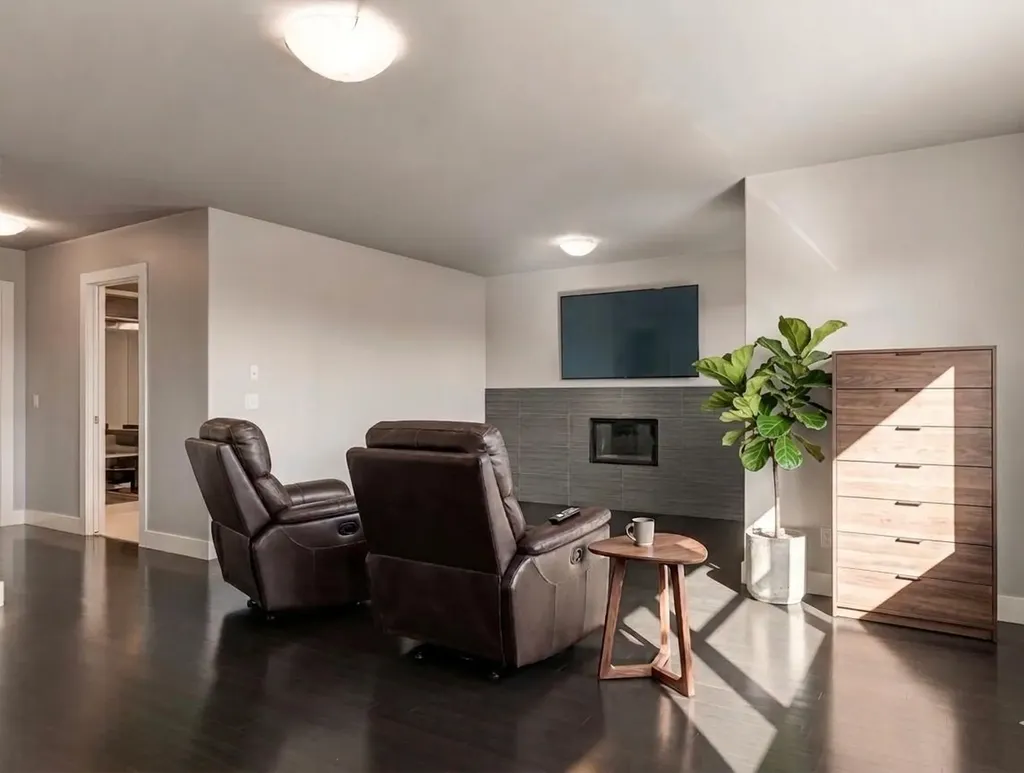 1711 27 Street SW Calgary AB T3C1L6