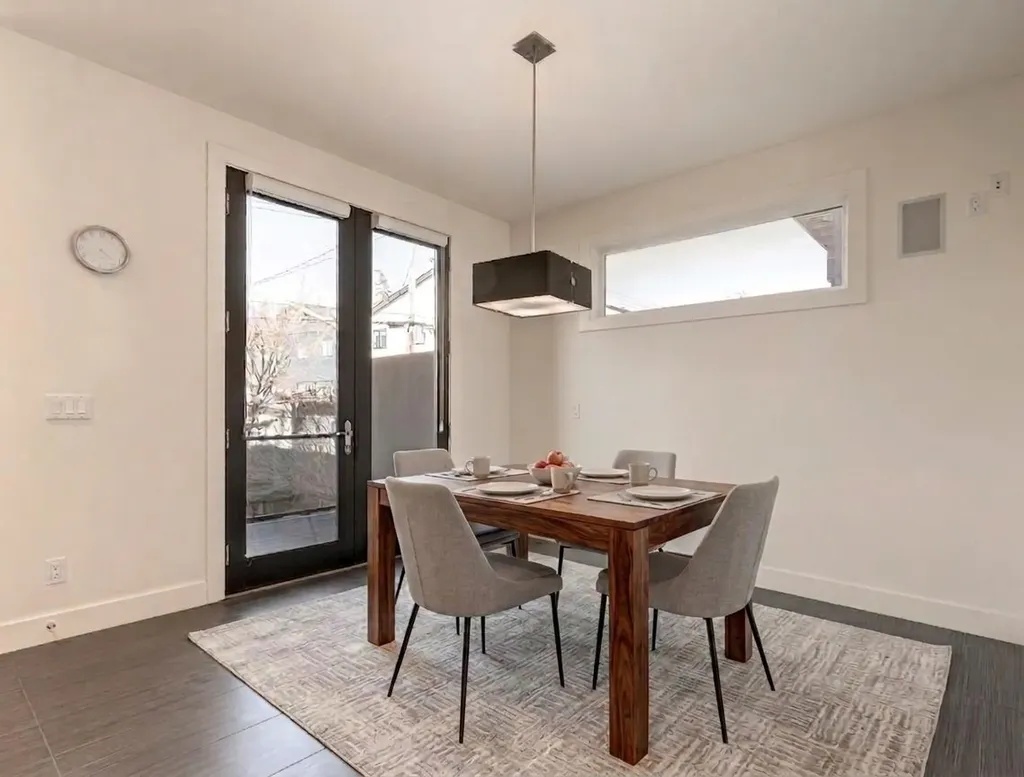 1711 27 Street SW Calgary AB T3C1L6