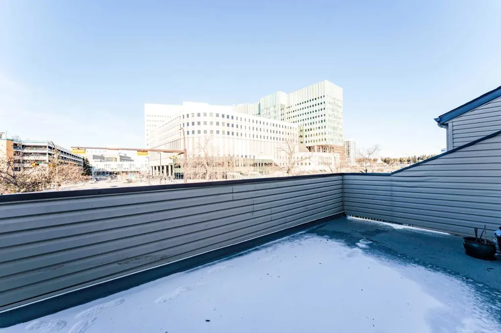 1540 29 Street NW Calgary AB T2N 4M1