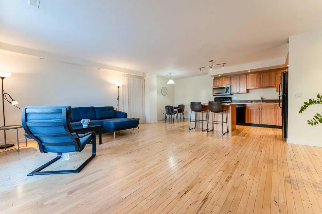 1540 29 Street NW Calgary AB T2N 4M1