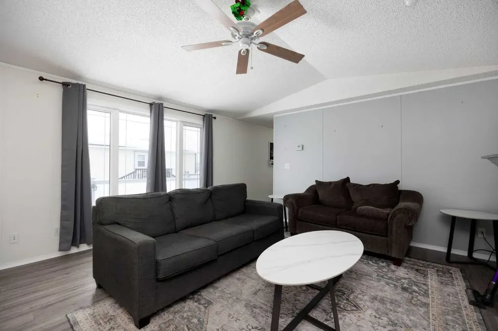488 Harpe Way Fort Mcmurray AB T9K2K7