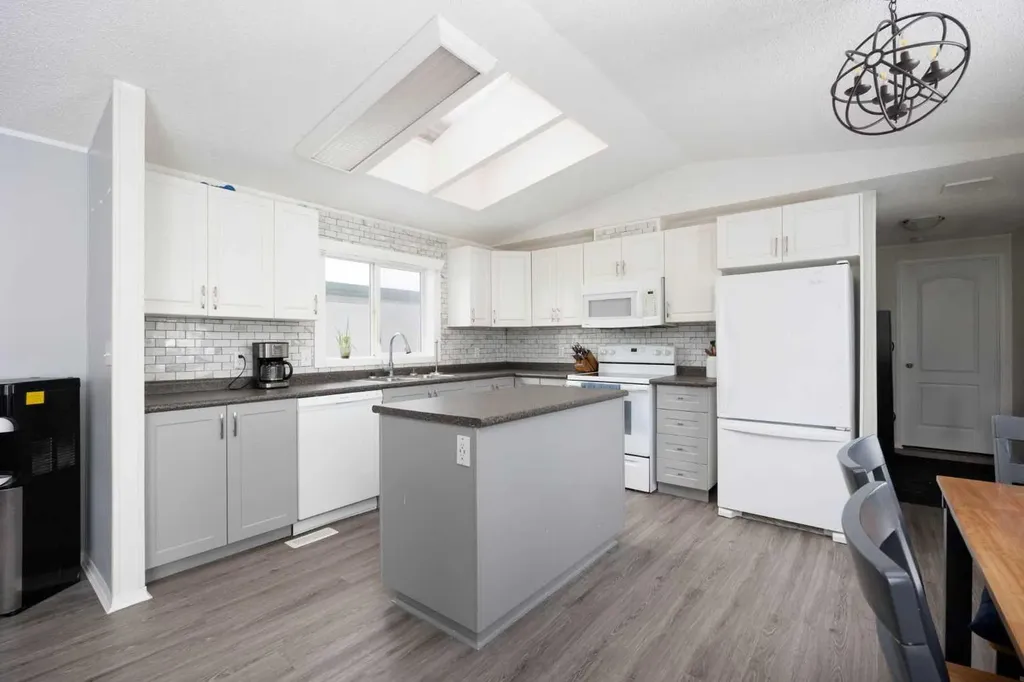488 Harpe Way Fort Mcmurray AB T9K2K7