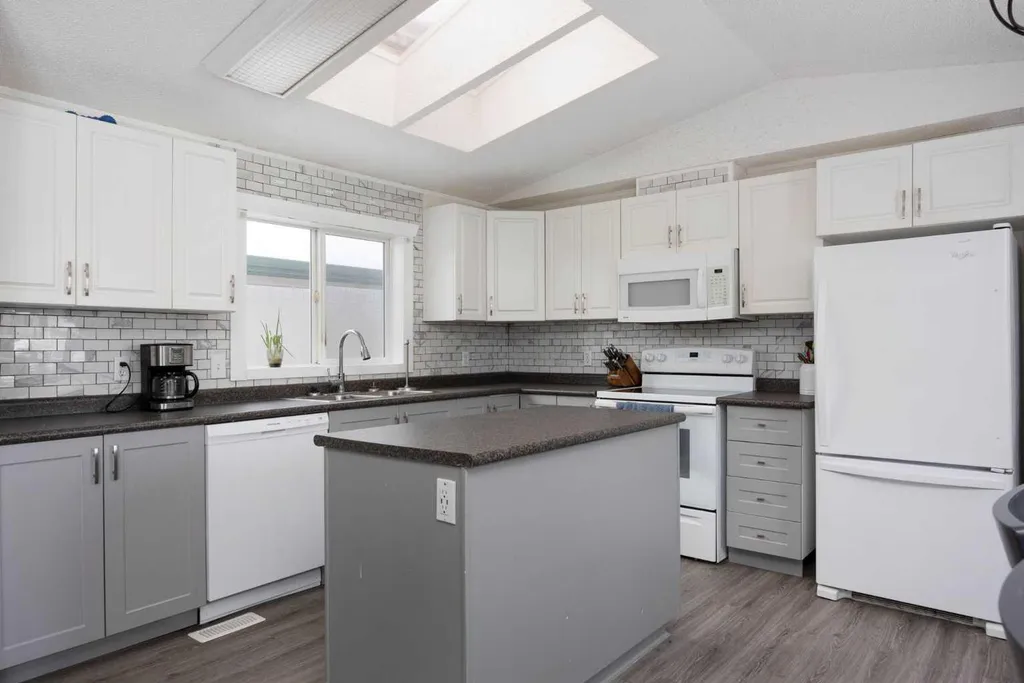 488 Harpe Way Fort Mcmurray AB T9K2K7