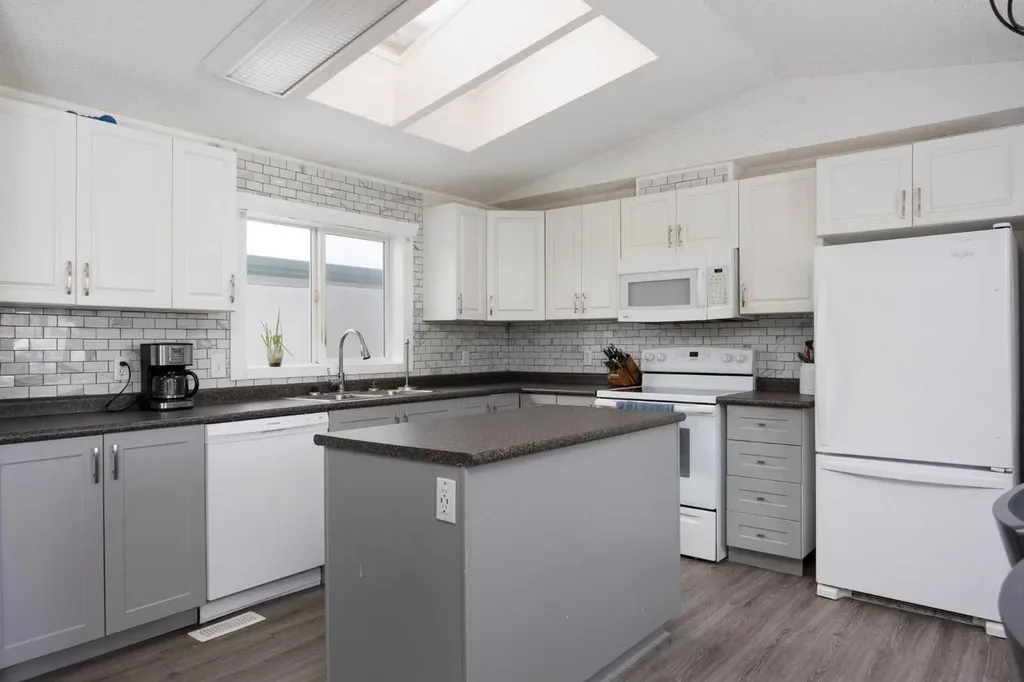 488 Harpe Way Fort Mcmurray AB T9K2K7