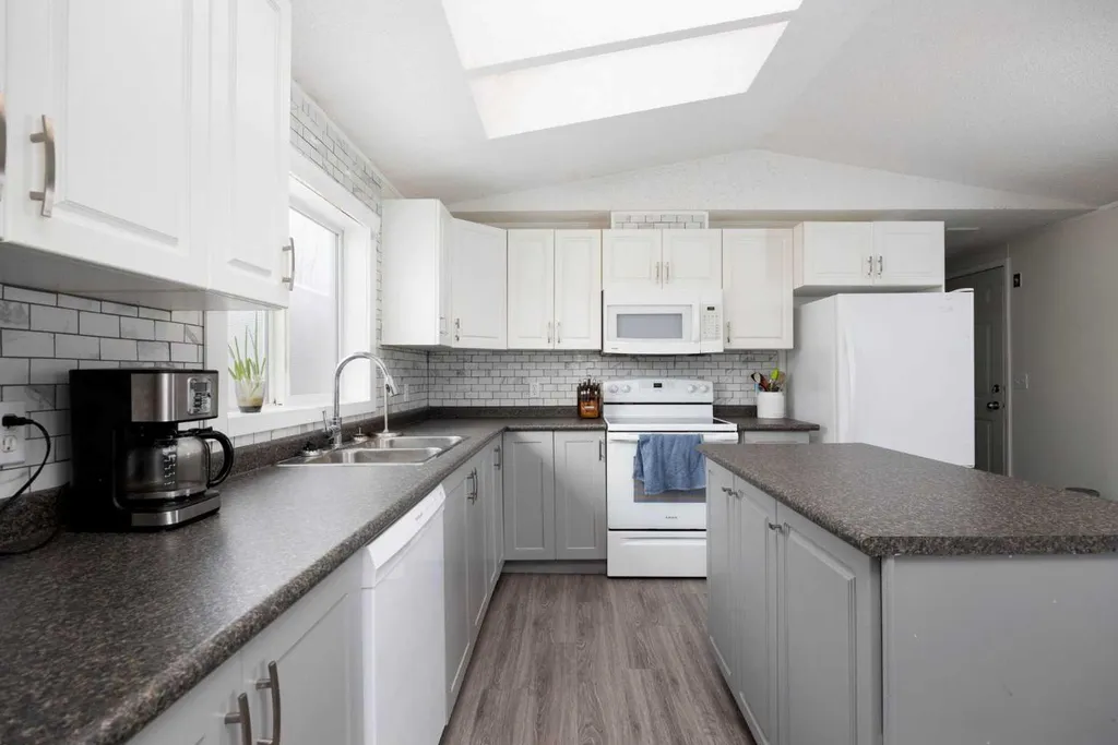 488 Harpe Way Fort Mcmurray AB T9K2K7