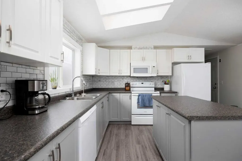 488 Harpe Way Fort Mcmurray AB T9K2K7