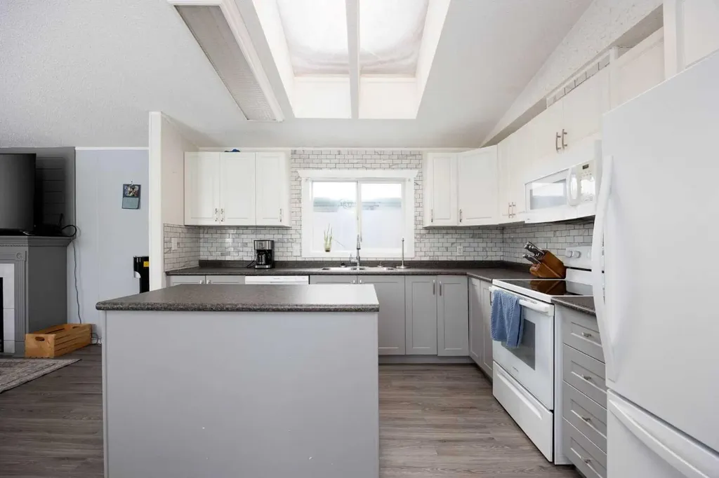 488 Harpe Way Fort Mcmurray AB T9K2K7