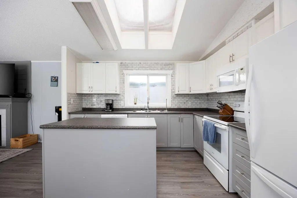 488 Harpe Way Fort Mcmurray AB T9K2K7