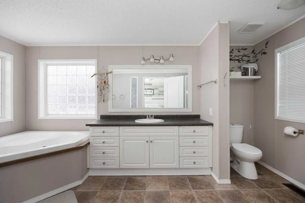 488 Harpe Way Fort Mcmurray AB T9K2K7
