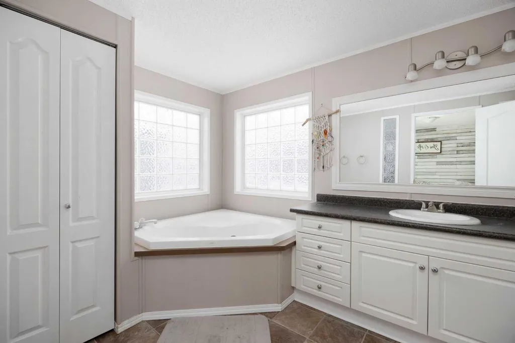 488 Harpe Way Fort Mcmurray AB T9K2K7