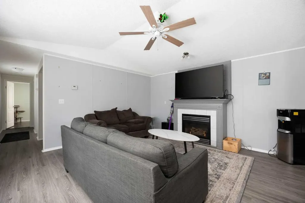 488 Harpe Way Fort Mcmurray AB T9K2K7