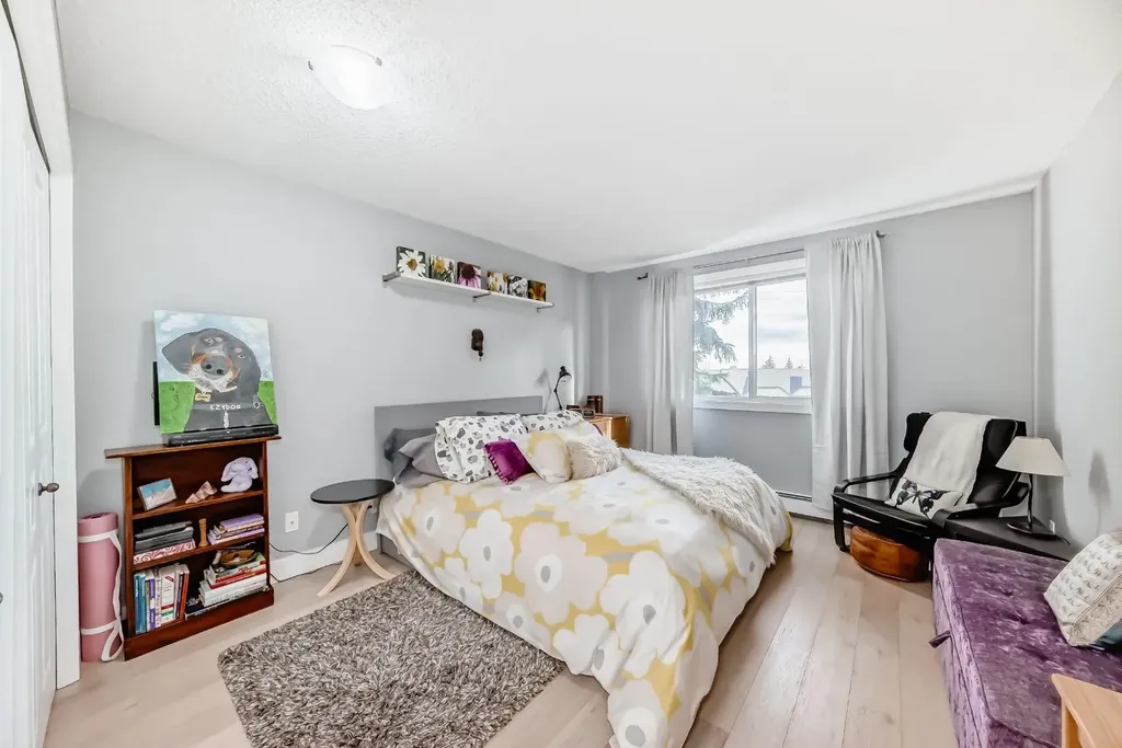 6400 Coach Hill Road SW Calgary AB T3H 1B8