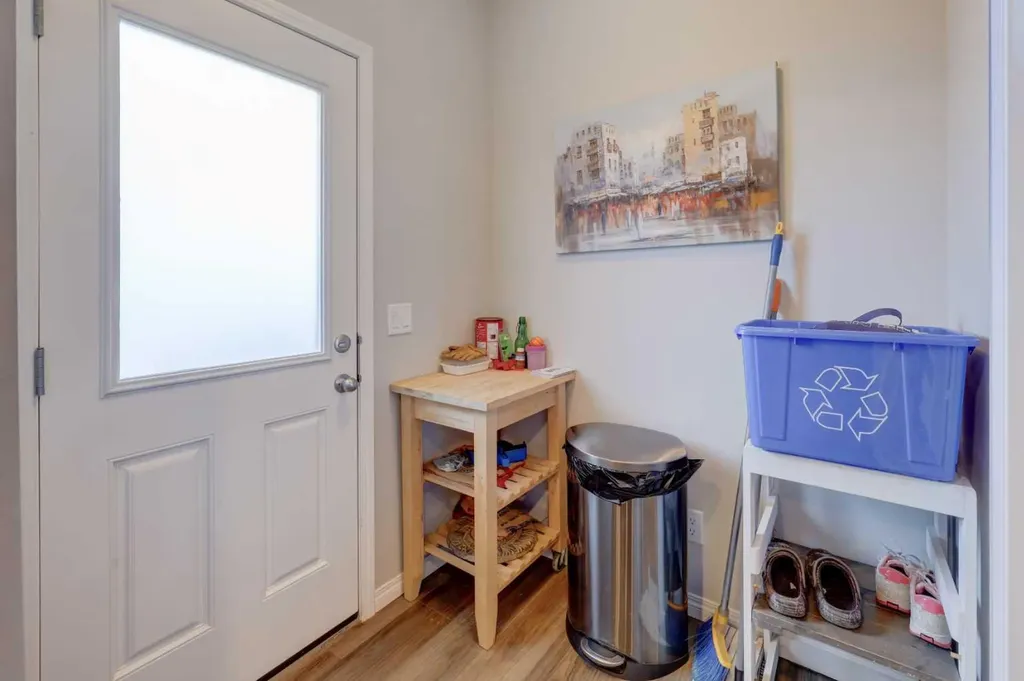 211 Chinook Gate Boulevard SW Airdrie AB T4B 5J4