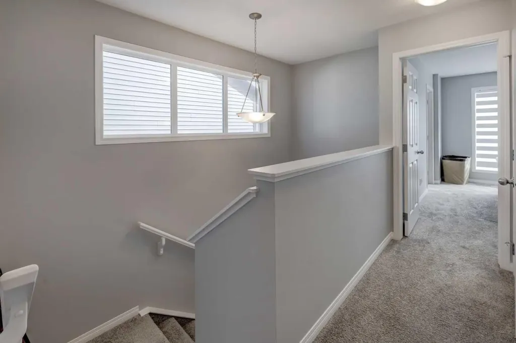 211 Chinook Gate Boulevard SW Airdrie AB T4B 5J4