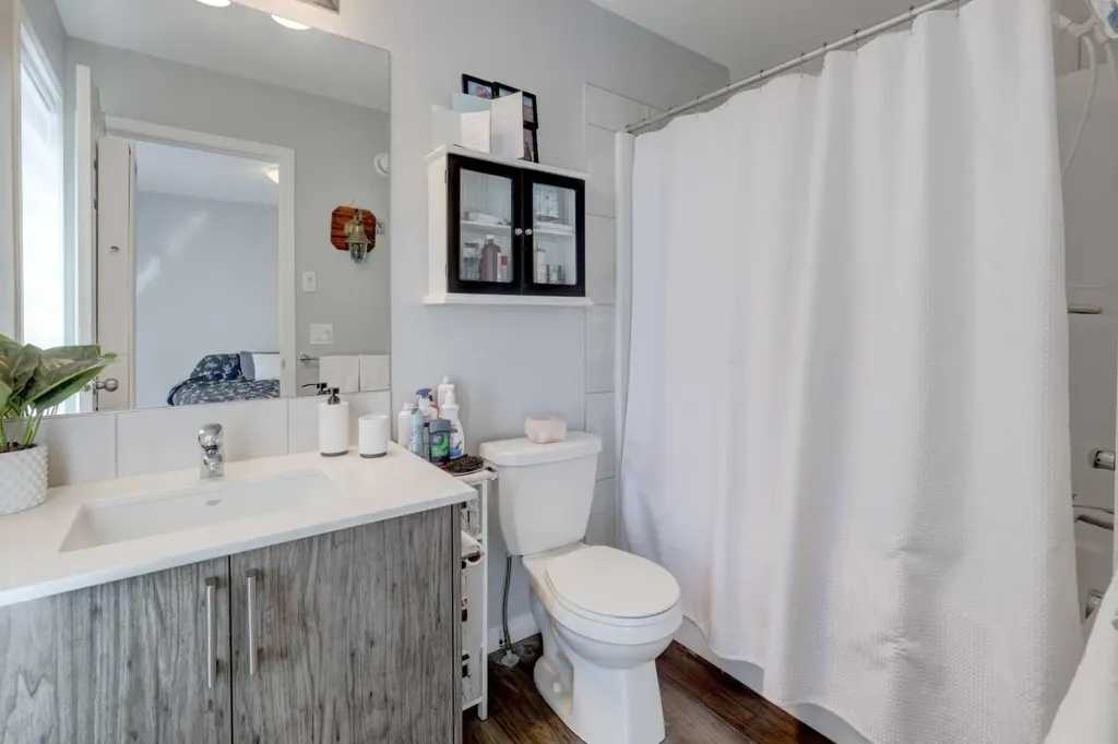 215 Chinook Gate Boulevard SW Airdrie AB T4B 5J4