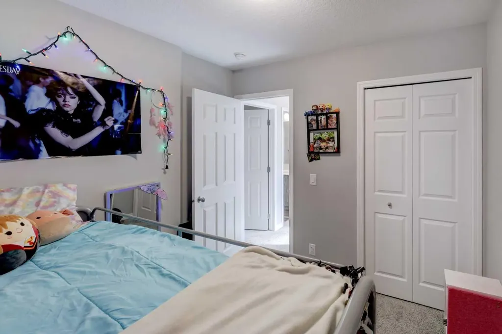 215 Chinook Gate Boulevard SW Airdrie AB T4B 5J4