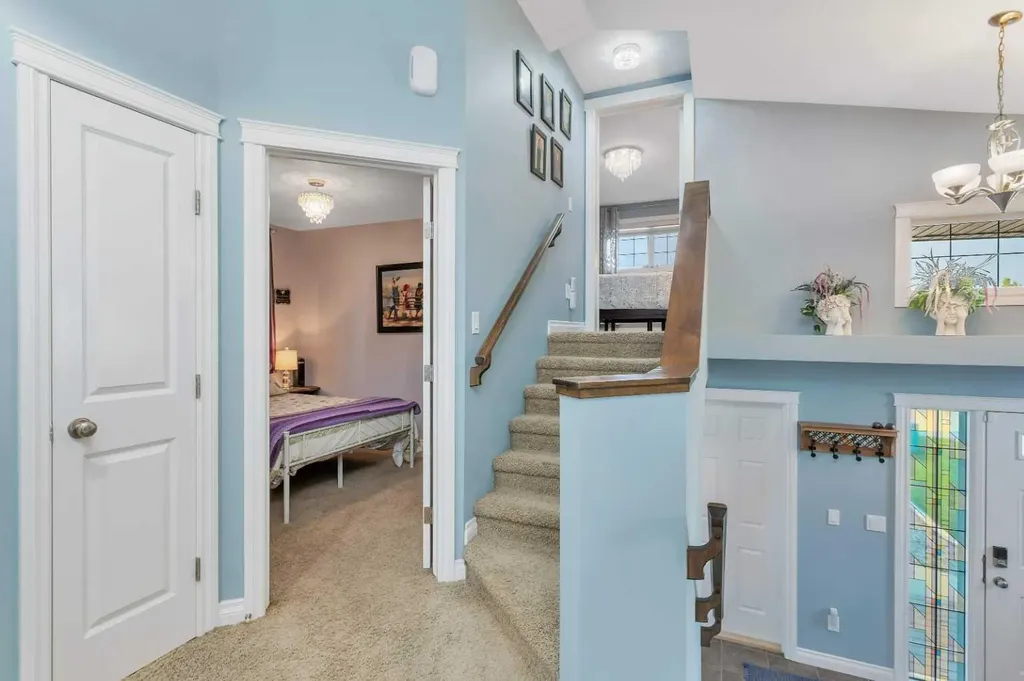 5 Heritage Drive Penhold AB T0M 1R0