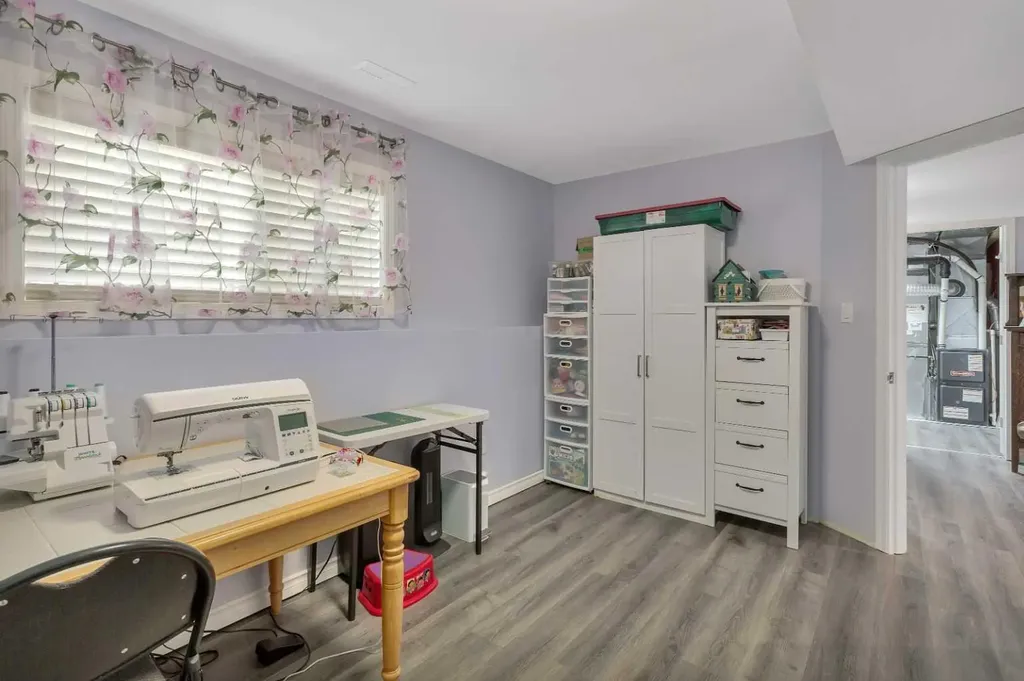 5 Heritage Drive Penhold AB T0M 1R0