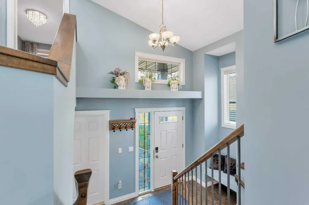 5 Heritage Drive Penhold AB T0M 1R0