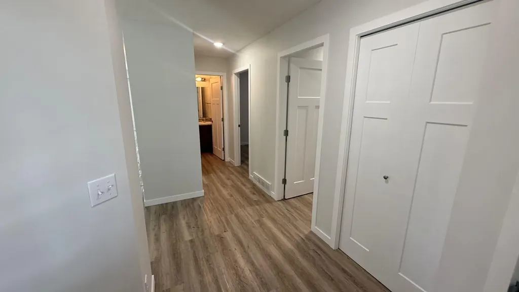 501 5 Street W Hanna AB T0J1P0