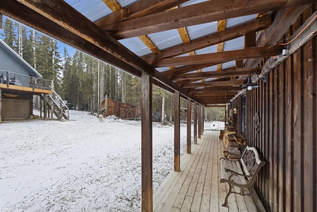 5443 Township Road 302 Rural Mountain View County AB T0M 2E0