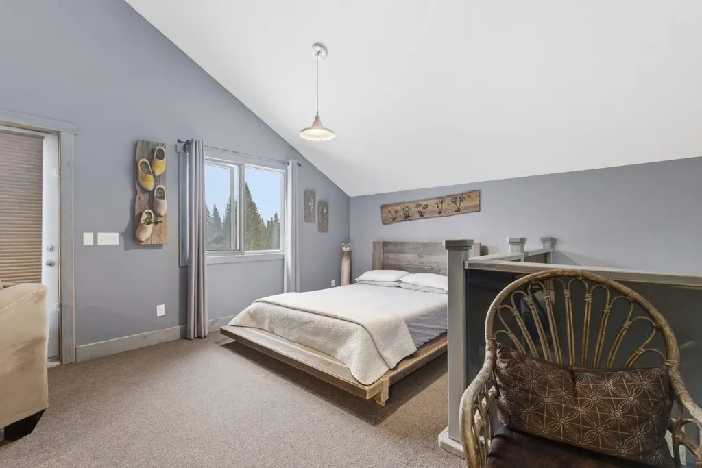 5443 Township Road 302 Rural Mountain View County AB T0M 2E0