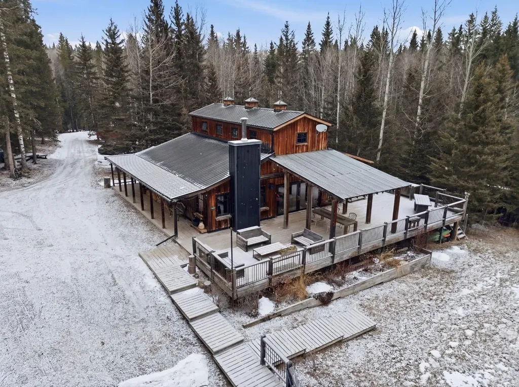 5443 Township Road 302 Rural Mountain View County AB T0M 2E0