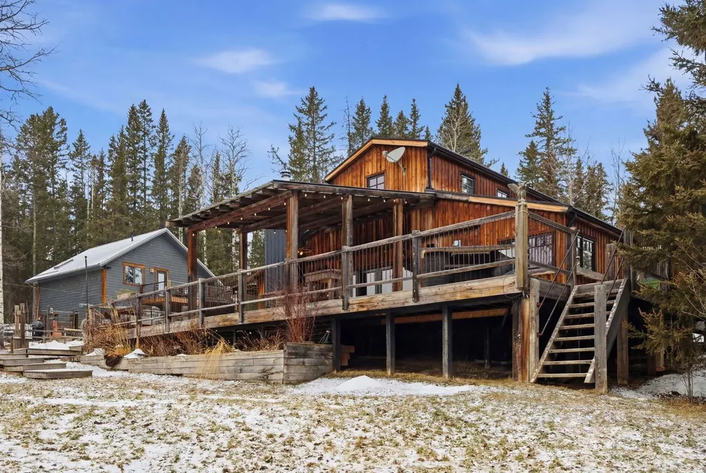 5443 Township Road 302 Rural Mountain View County AB T0M 2E0