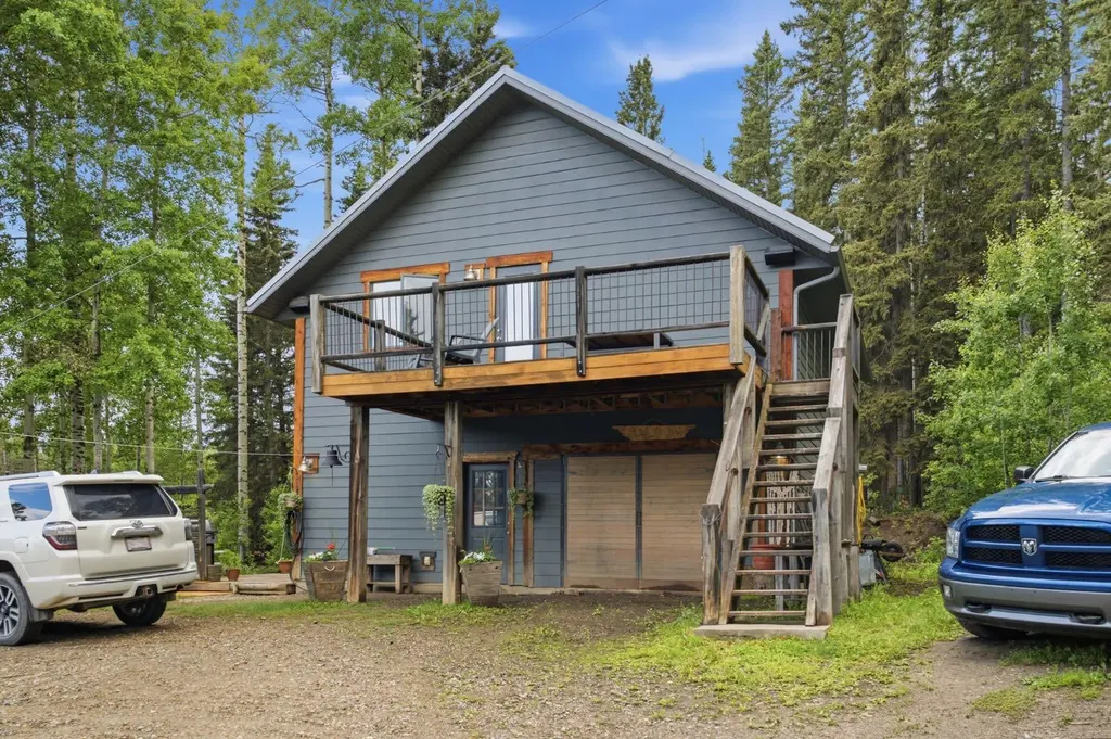 5443 Township Road 302 Rural Mountain View County AB T0M 2E0