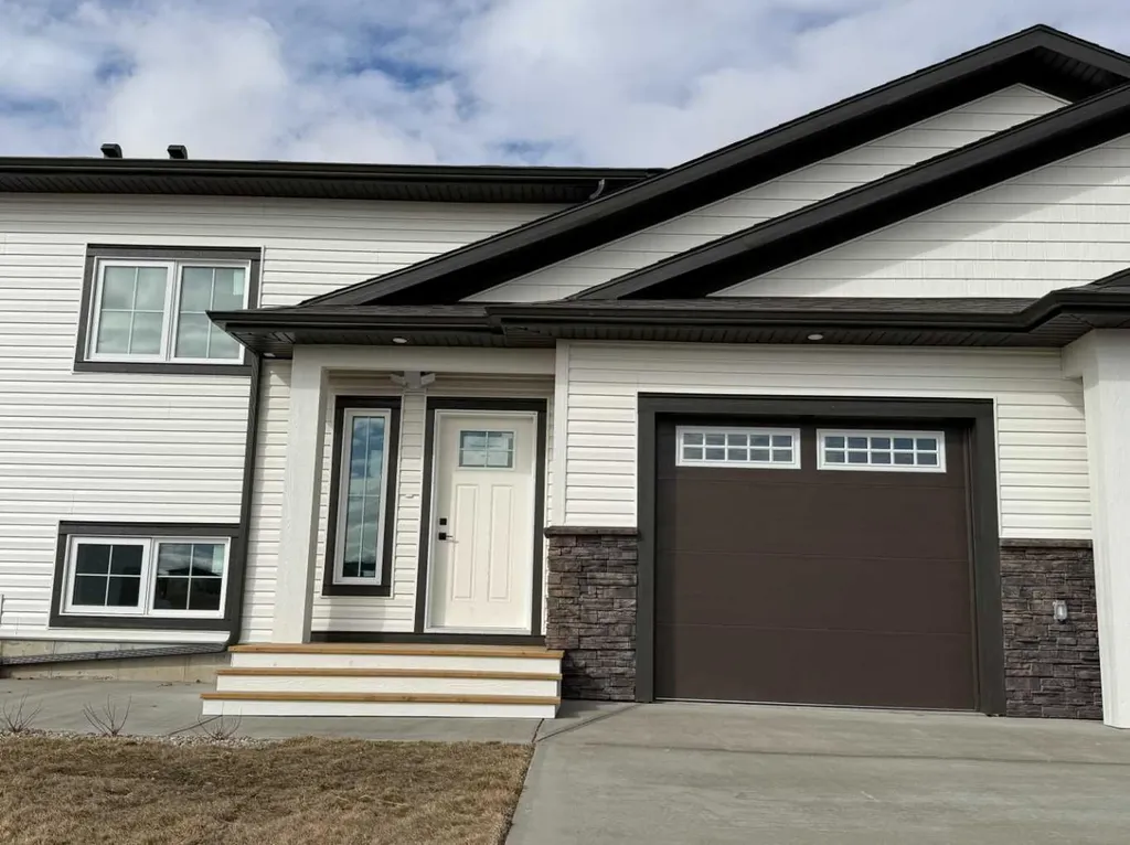 427 Meadowlark Way Vulcan AB T0L 2B0