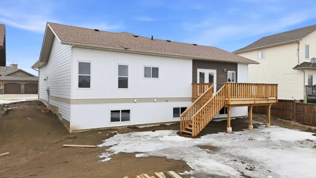 5123 55 Street Close Eckville AB T0M 0X0