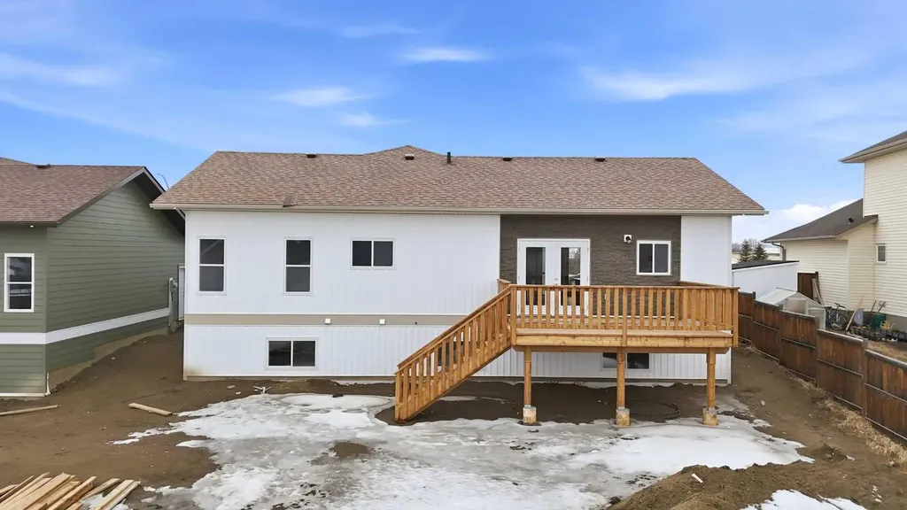 5123 55 Street Close Eckville AB T0M 0X0
