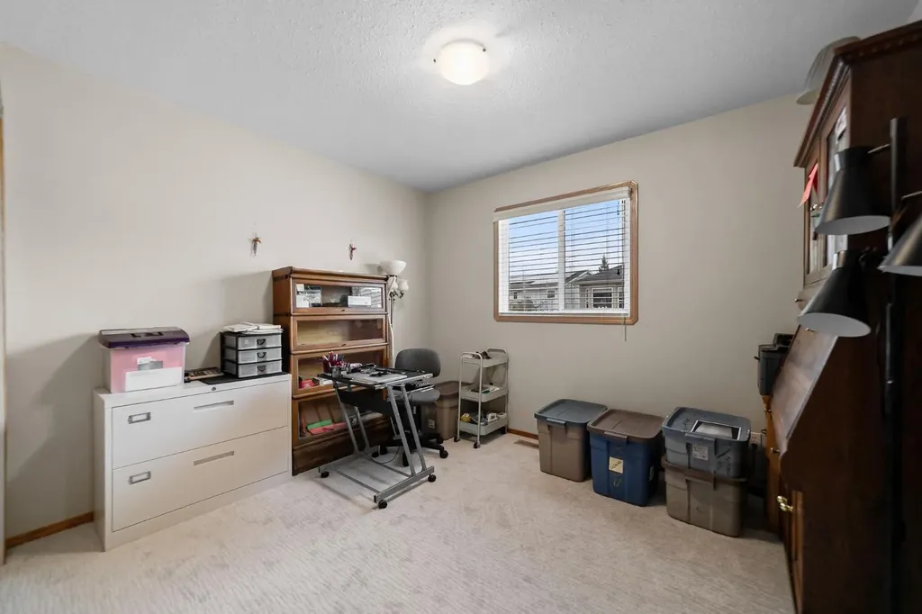 6308 30 Avenue Camrose AB T4V 4V9
