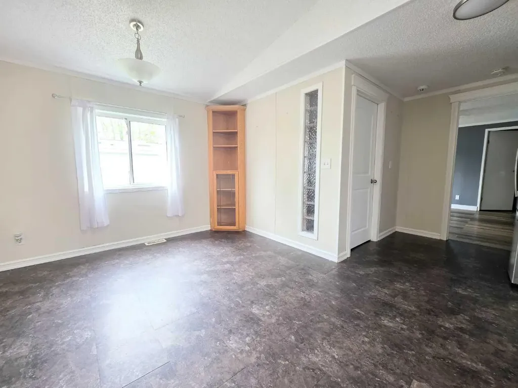 500 8 Street SW Slave Lake AB T0G 2A4