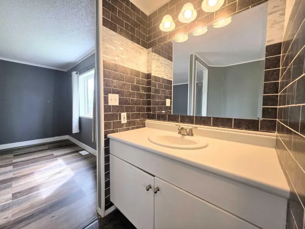 500 8 Street SW Slave Lake AB T0G 2A4