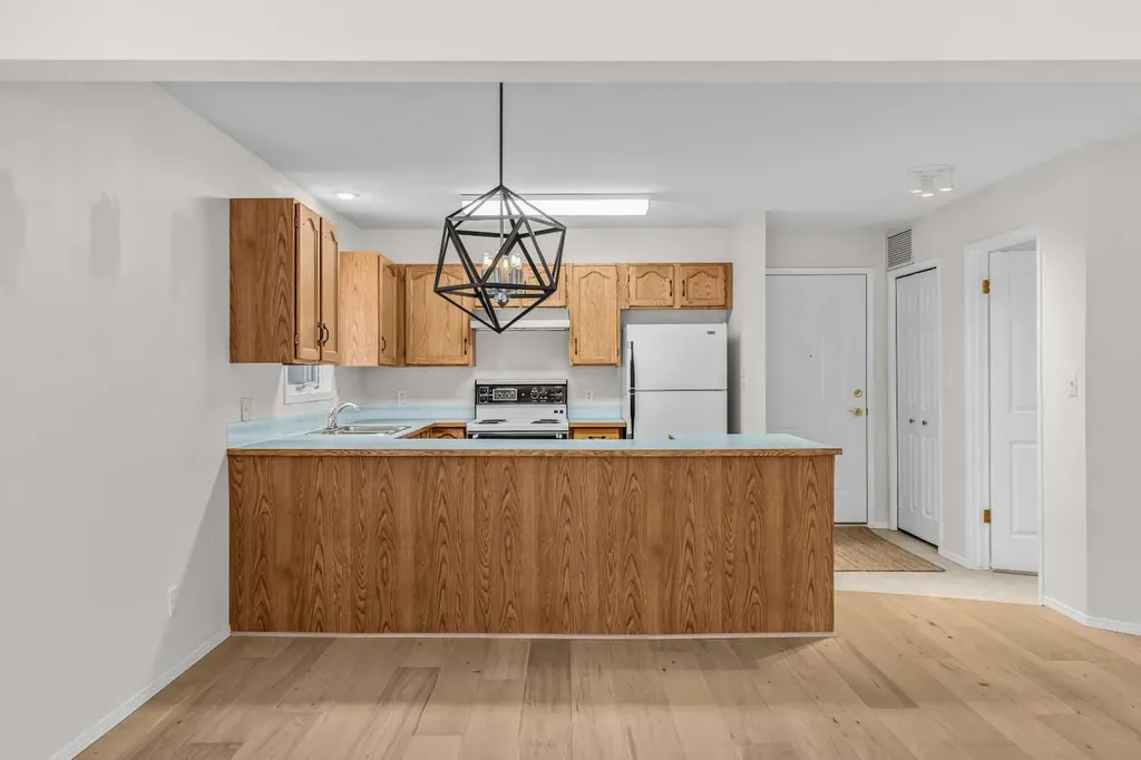 717 7th Street E Canmore AB T1W 2C3