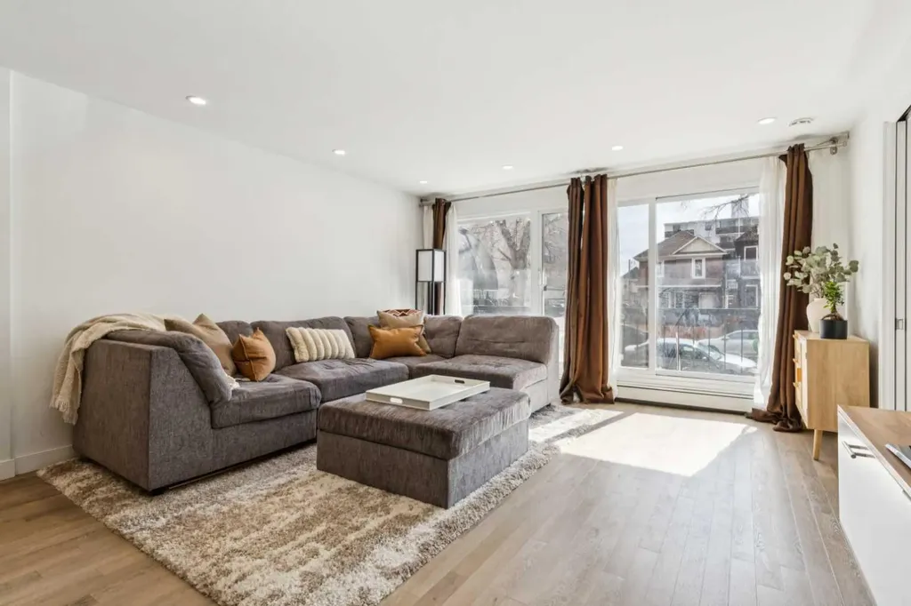 1222 13 Avenue SW Calgary AB T3C 0T1