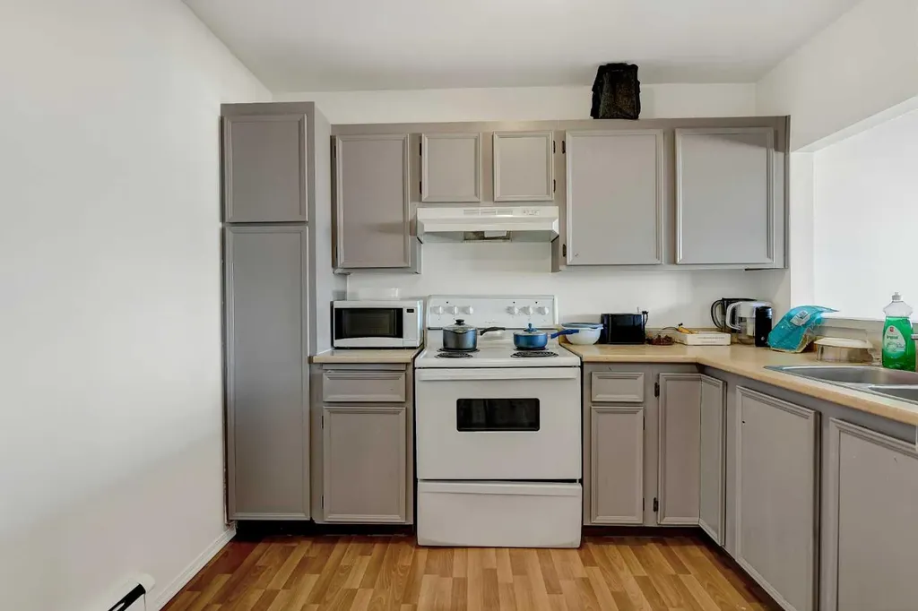 9740 82 Avenue Grande Prairie AB T8V5W4