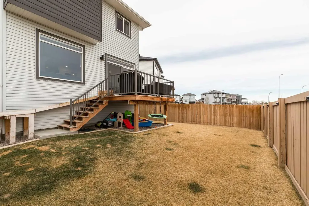 1180 Coalbrook Place W Lethbridge AB T1J 5W7