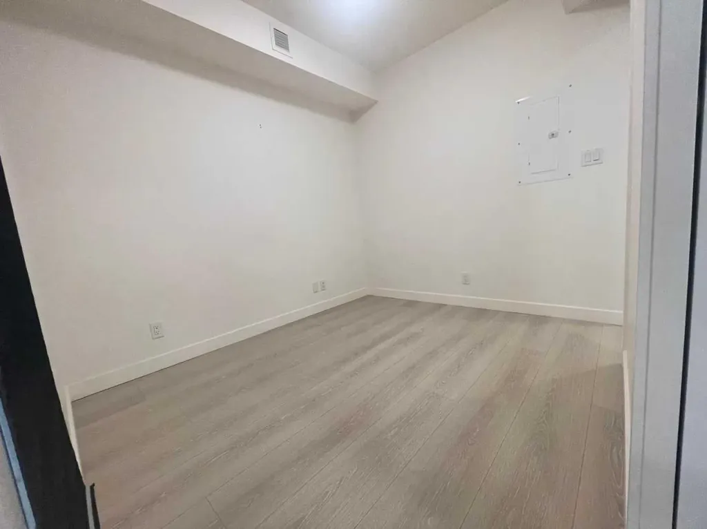 108 Waterfront Court SW Calgary AB T2P 1K7