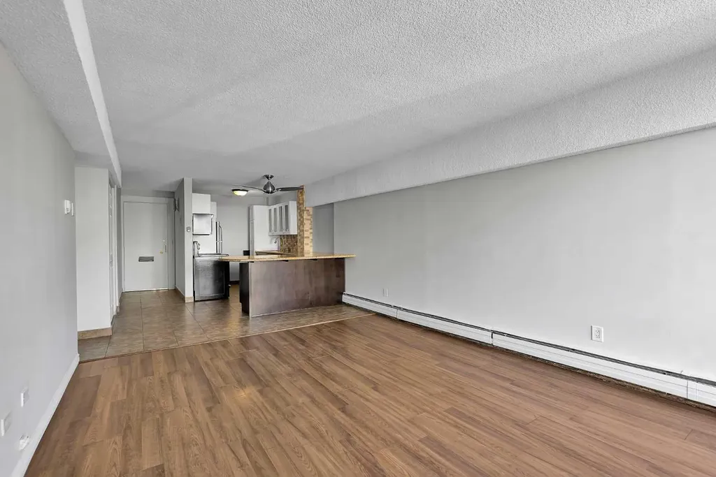 519 17 Avenue SW Calgary AB T2S 0A9