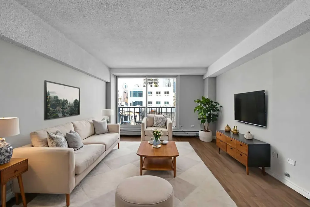 519 17 Avenue SW Calgary AB T2S 0A9