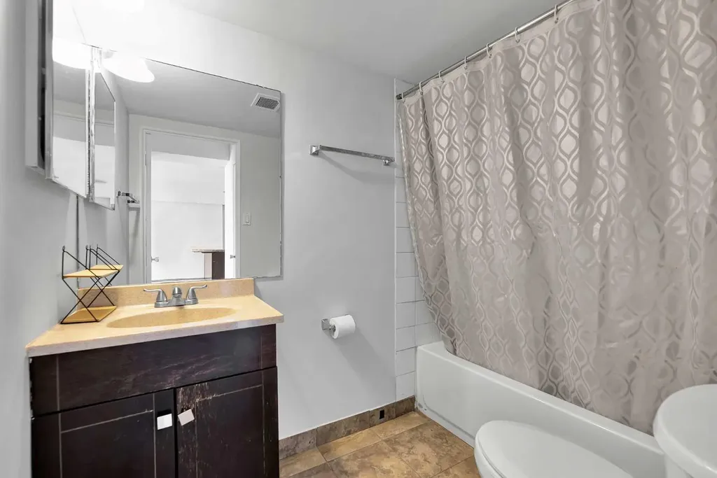 519 17 Avenue SW Calgary AB T2S 0A9
