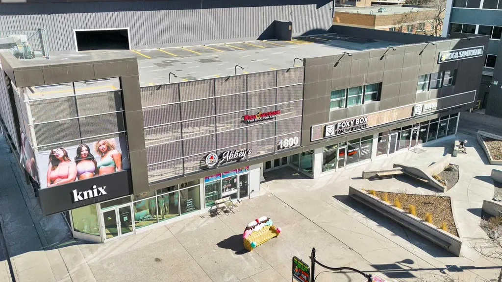 519 17 Avenue SW Calgary AB T2S 0A9