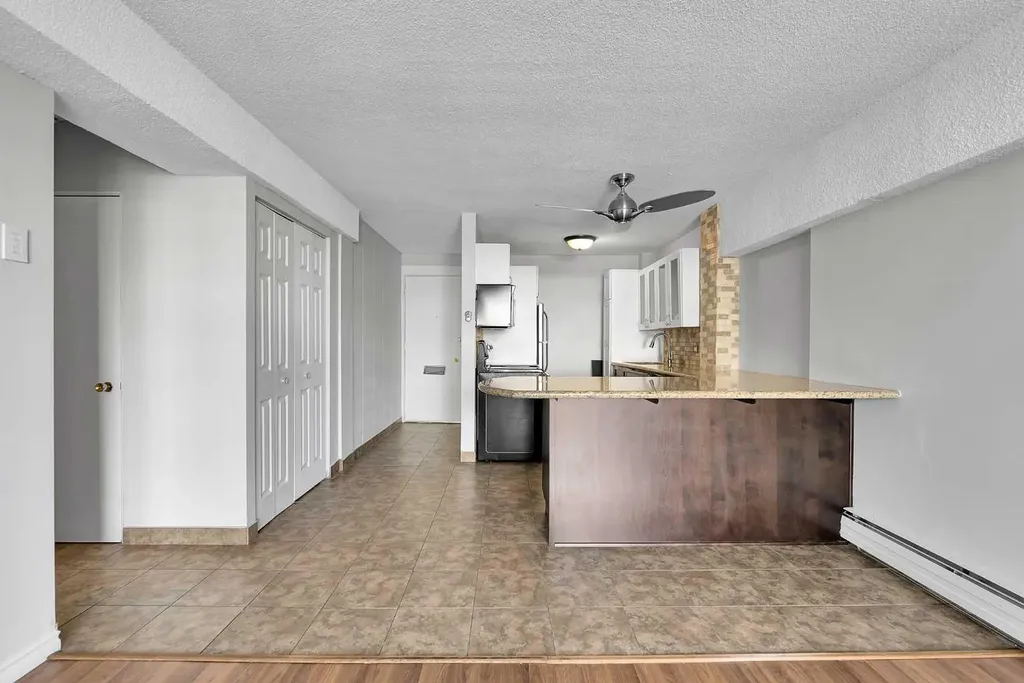 519 17 Avenue SW Calgary AB T2S 0A9