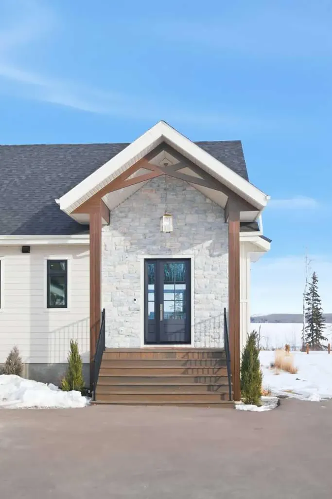 2404 394 Township Rural Lacombe County AB T0M 0X0