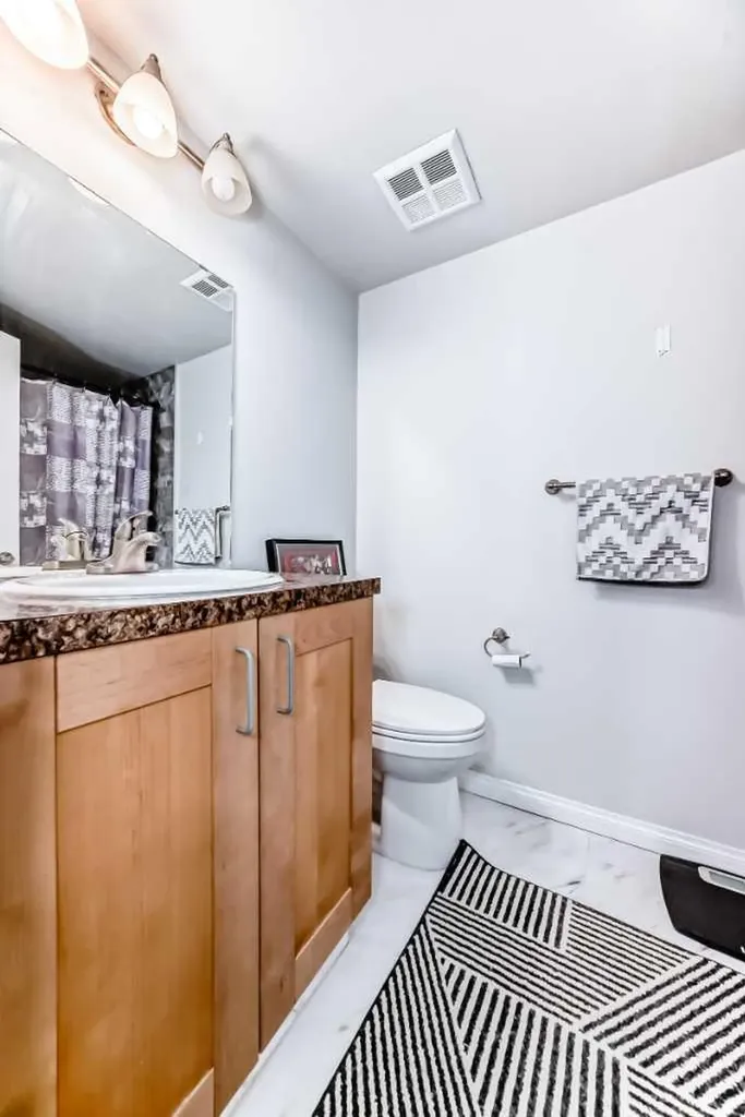4311 73 Street NW Calgary AB T3B2N2